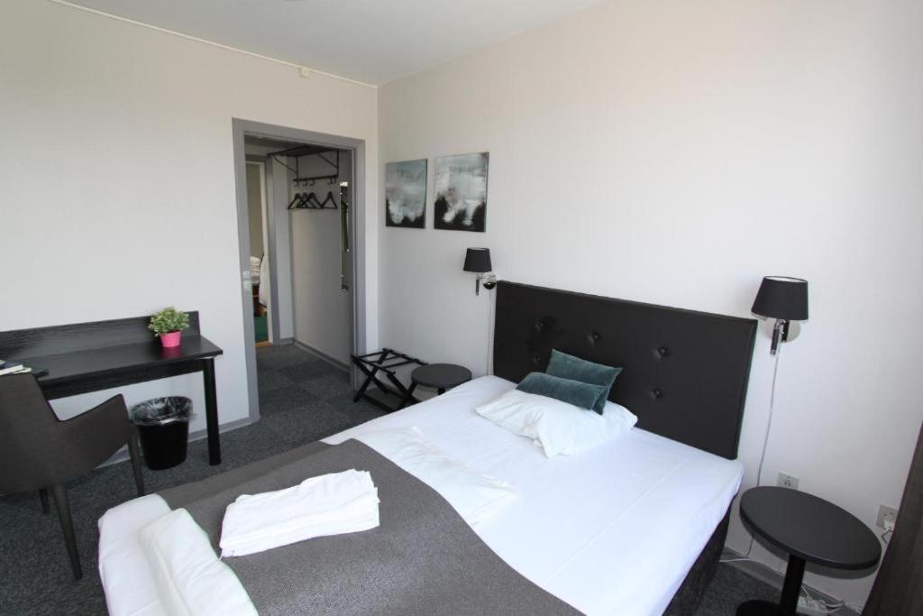 Banegaardshotellet Vojens ภายนอก รูปภาพ