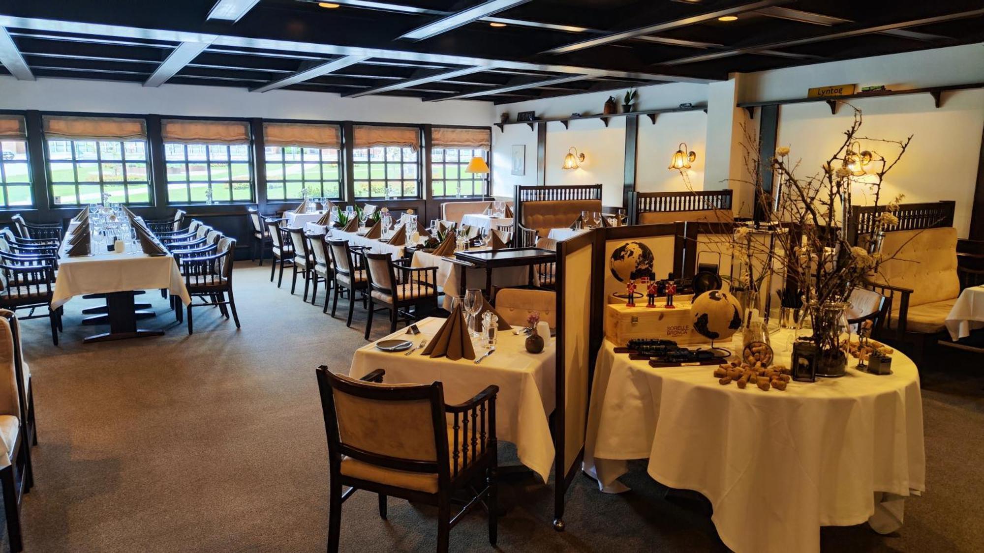 Banegaardshotellet Vojens ภายนอก รูปภาพ