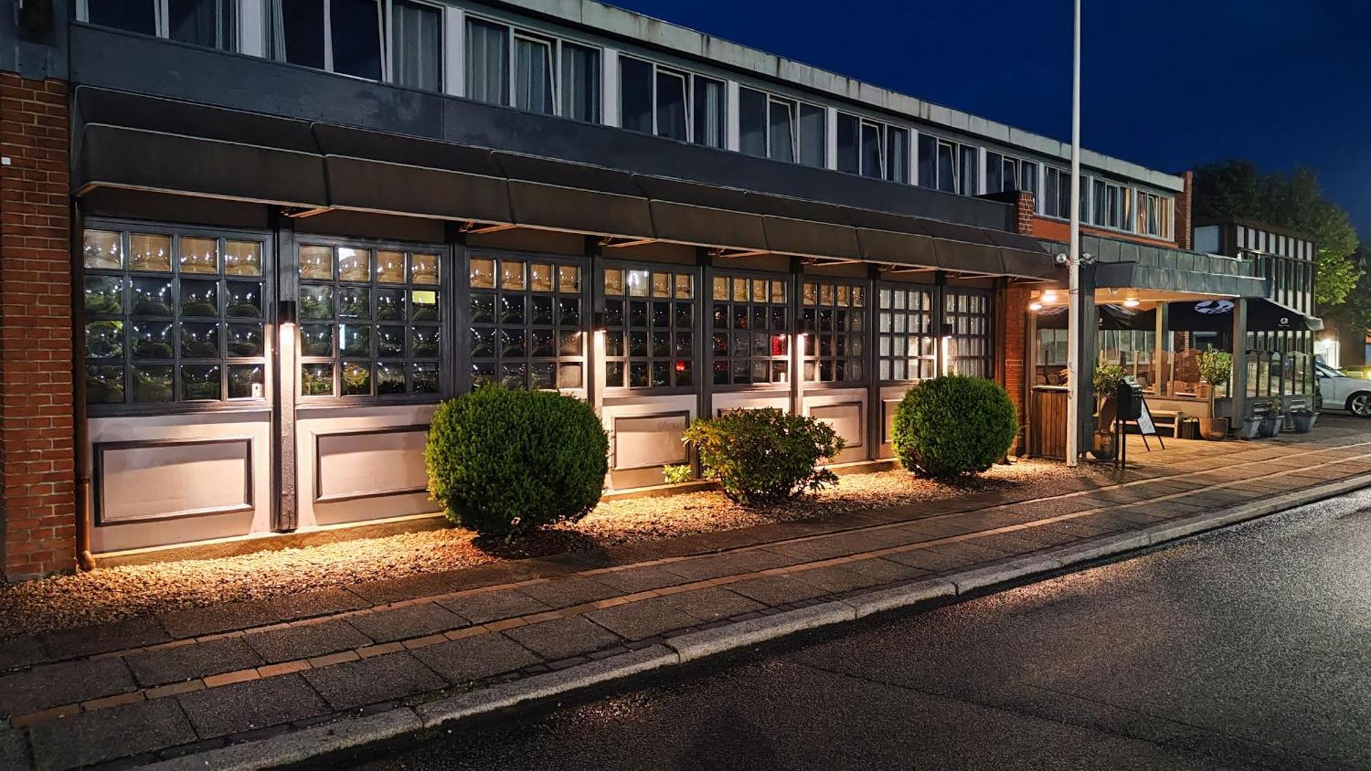 Banegaardshotellet Vojens ภายนอก รูปภาพ